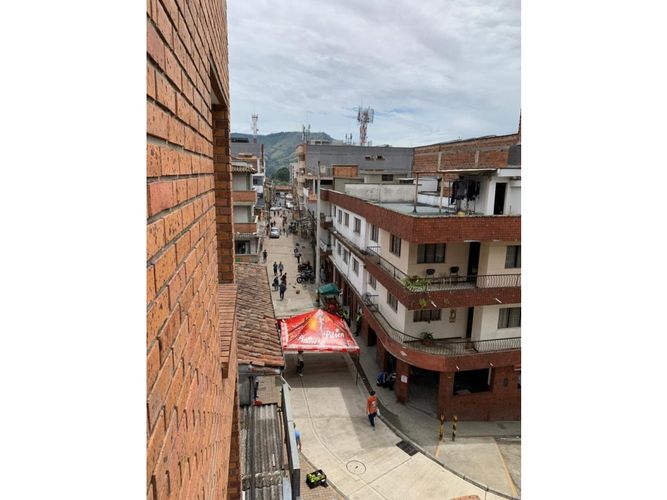 Edificio en  Venta en Centro, La estrella - Miniatura 2