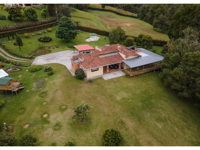 Finca en  Venta en El Retiro - Miniatura 3