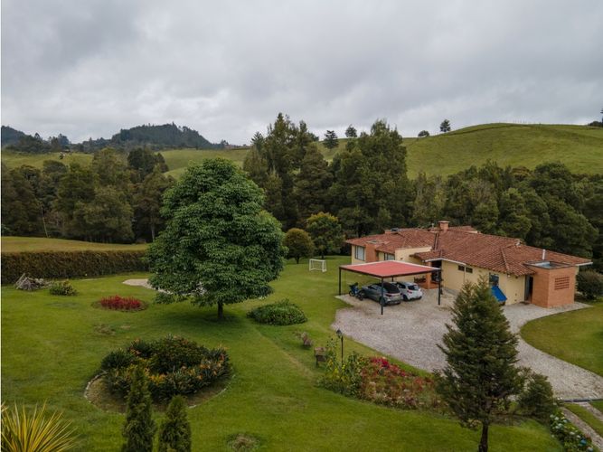 Finca en  Venta en El Retiro - Miniatura 4