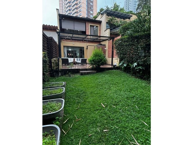 Casa en  Venta en Cumbres, Envigado - Imagen 1