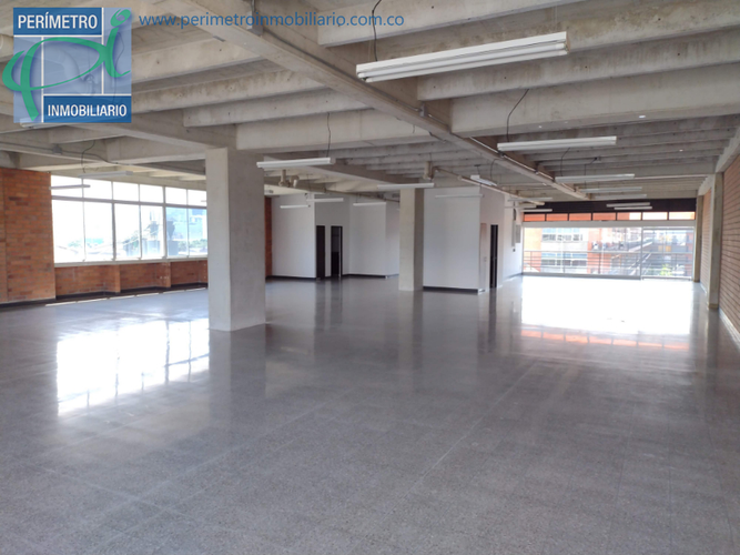 Local en arriendo en El Poblado, Medellín - Miniatura 3