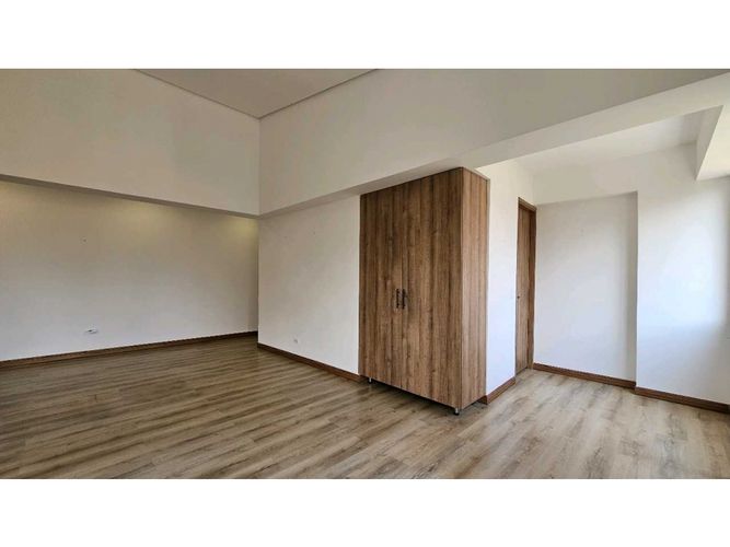 Apartamento en Venta en Laureles, Medellín - Miniatura 3
