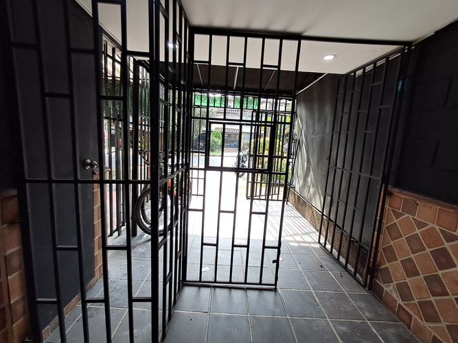 Local en Arriendo en Belén, Medellín - Miniatura 9