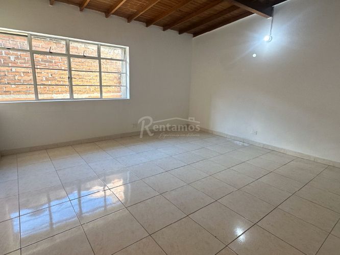 Oficina en Arriendo en Laureles, Medellín - Miniatura 4