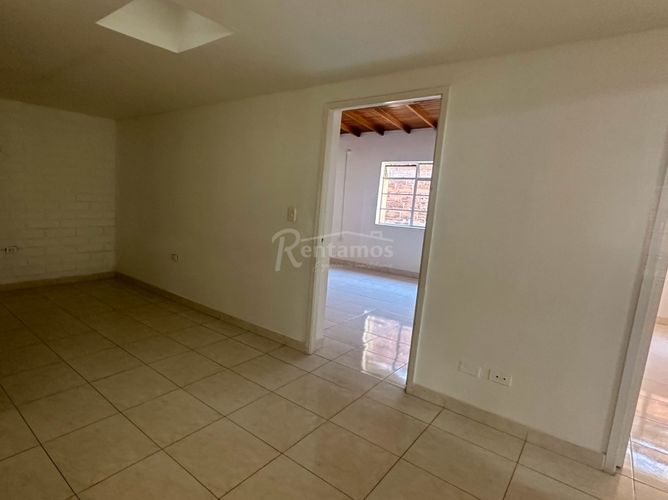 Oficina en Arriendo en Laureles, Medellín - Miniatura 12