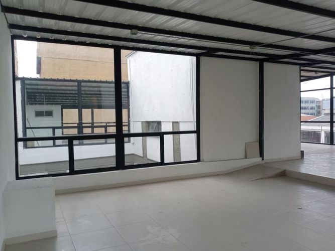 Edificio en Arriendo en Lago gaitan, Bogotá - Miniatura 5