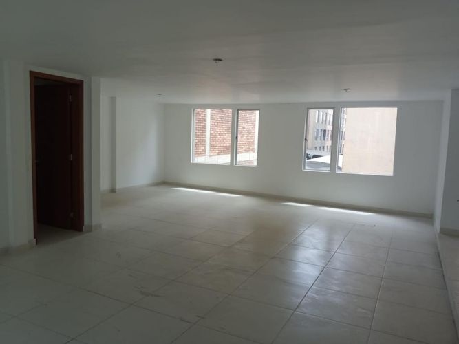 Edificio en Arriendo en Lago gaitan, Bogotá - Miniatura 13
