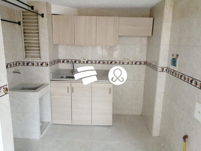 Apartamento en  Venta en Eduardo puyana, Soacha - Imagen 1