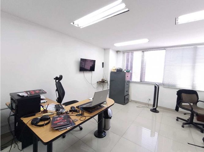 Oficina en Arriendo en Centro, Medellín - Miniatura 4