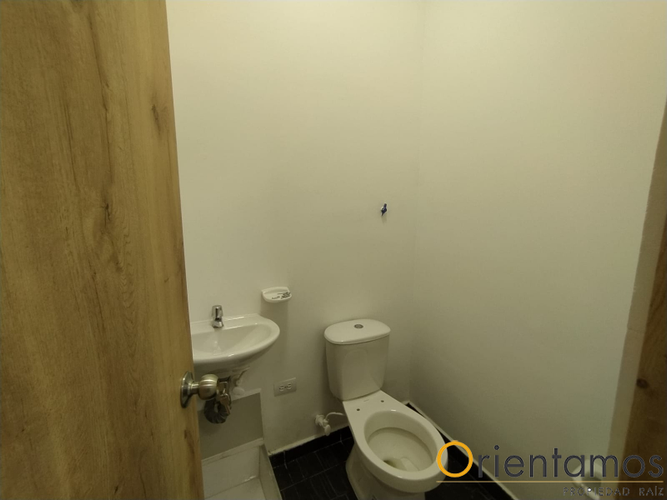 Local en  Arriendo en La esmeralda, Itaguí - Miniatura 7