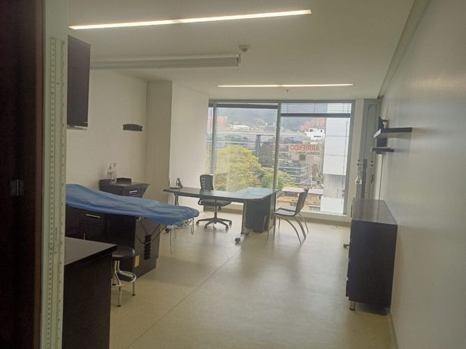 Oficina en  Arriendo en Antiguo country, Bogotá - Miniatura 3