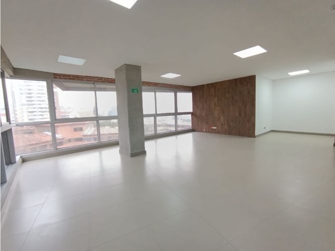 Oficina en  Arriendo en Castropol, Medellín - Miniatura 3