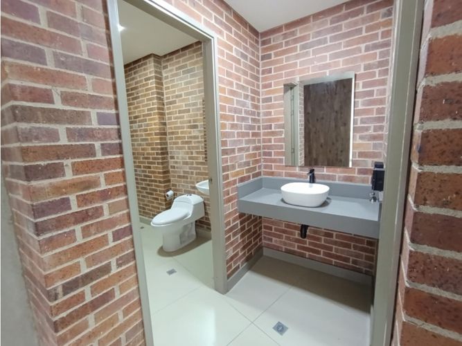 Oficina en  Arriendo en Castropol, Medellín - Miniatura 15