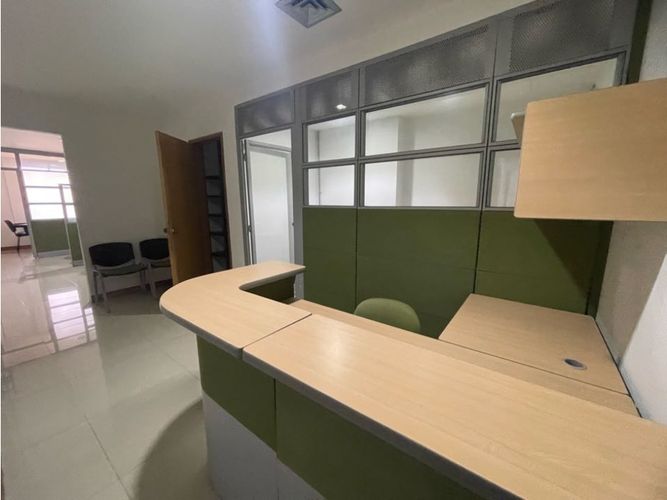 Oficina en  Arriendo en Milla de Oro, Medellín - Miniatura 2