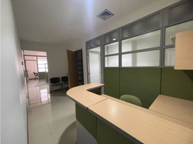 Oficina en  Arriendo en Milla de Oro, Medellín - Miniatura 3