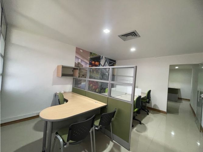 Oficina en  Arriendo en Milla de Oro, Medellín - Miniatura 11