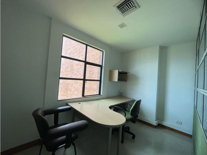 Oficina en  Arriendo en Milla de Oro, Medellín - Miniatura 13