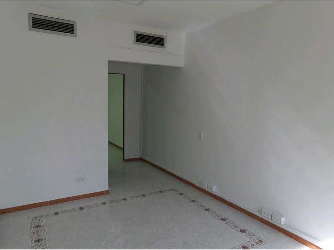 Oficina en  Arriendo en Centenario, Cali - Miniatura 15