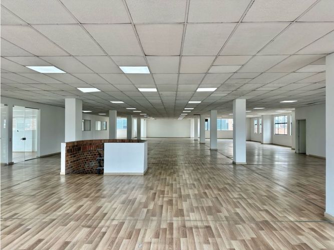 Edificio en  Arriendo en Usaquen, Bogotá - Imagen 1