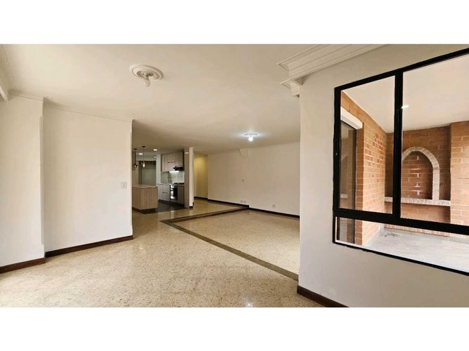 Apartamento en Venta en Laureles, Medellín - Imagen 1
