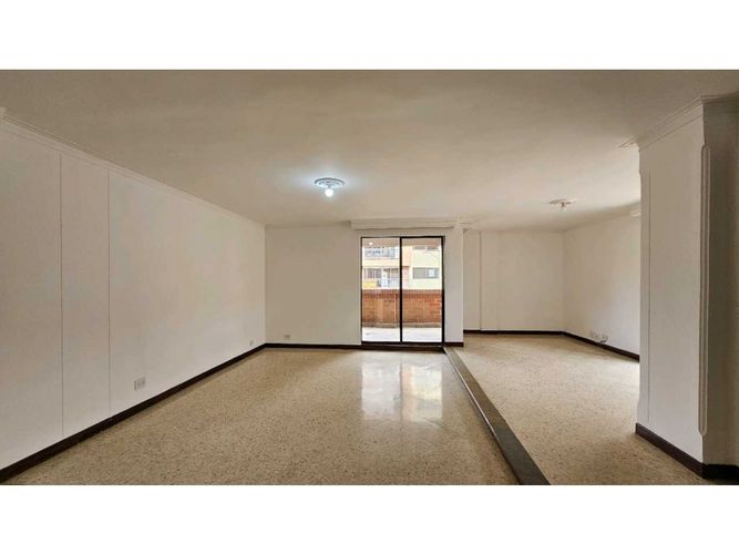 Apartamento en Venta en Laureles, Medellín - Miniatura 4