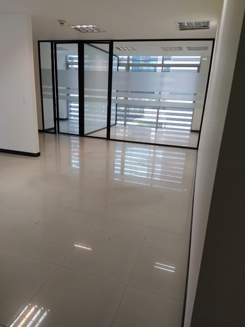 Oficina en Arriendo en Chico norte, Bogotá - Miniatura 2