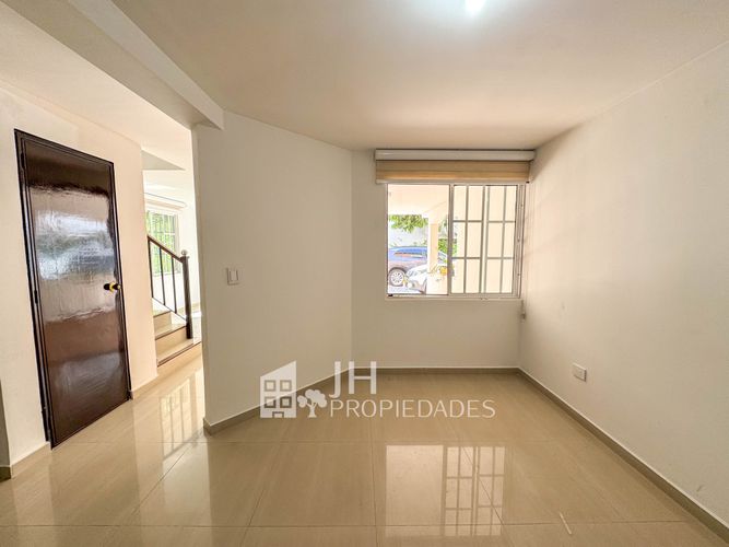 Casa en Venta en Versalles, Floridablanca - Miniatura 3