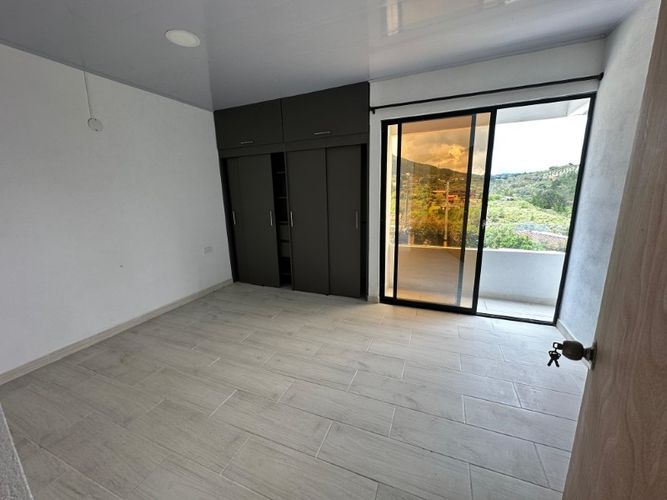 Casa en Arriendo en El salado, Guarne - Miniatura 3