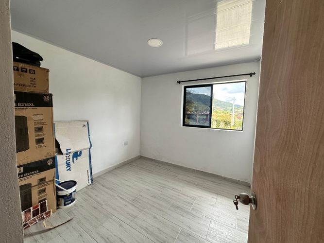 Casa en Arriendo en El salado, Guarne - Miniatura 6
