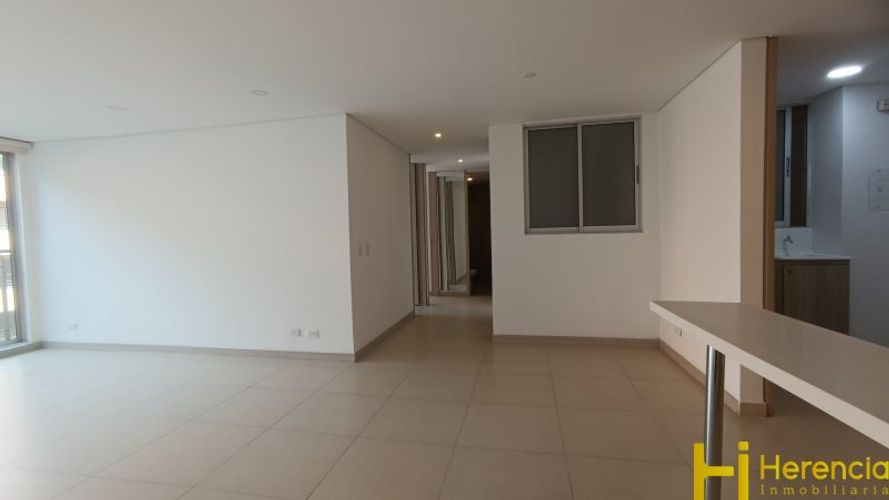 Apartamento en Arriendo en Laureles, Medellín - Imagen 1