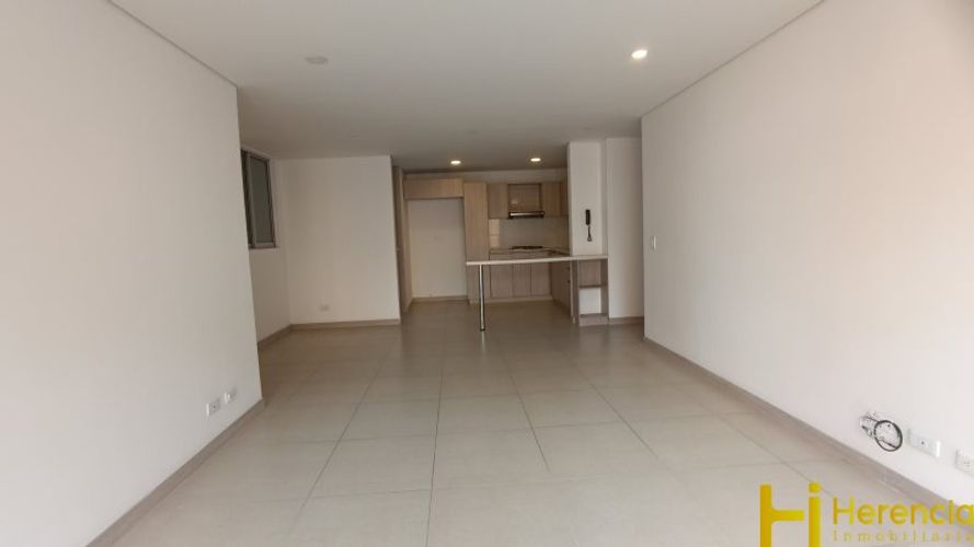 Apartamento en Arriendo en Laureles, Medellín - Miniatura 3