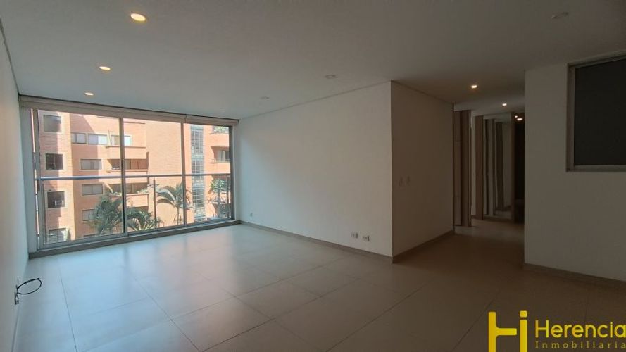 Apartamento en Arriendo en Laureles, Medellín - Miniatura 4