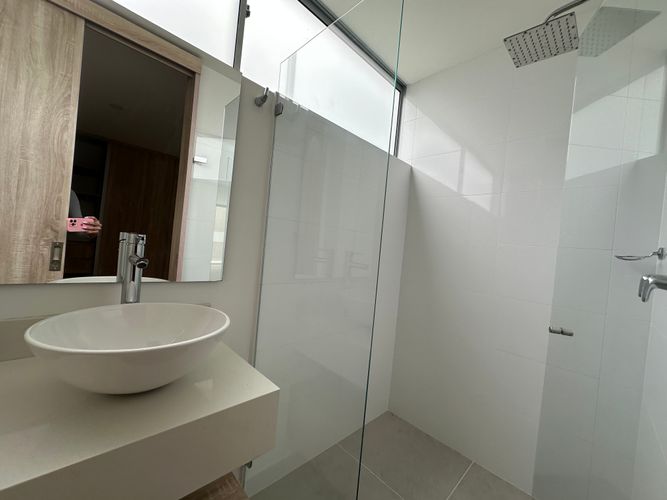 Casa en Arriendo en Gualanday, Rionegro - Miniatura 2