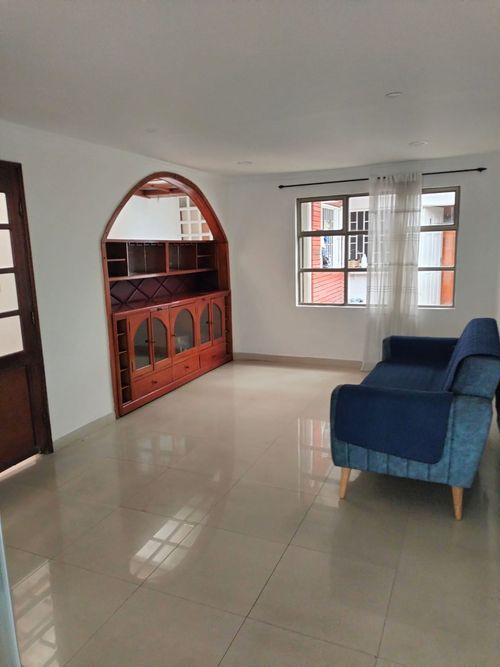 Casa en Venta en Santa Rosita, Bogotá - Imagen 1