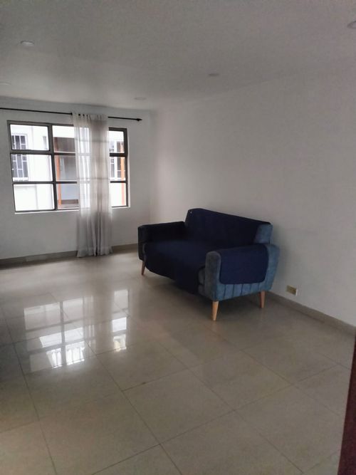 Casa en Venta en Santa Rosita, Bogotá - Miniatura 2