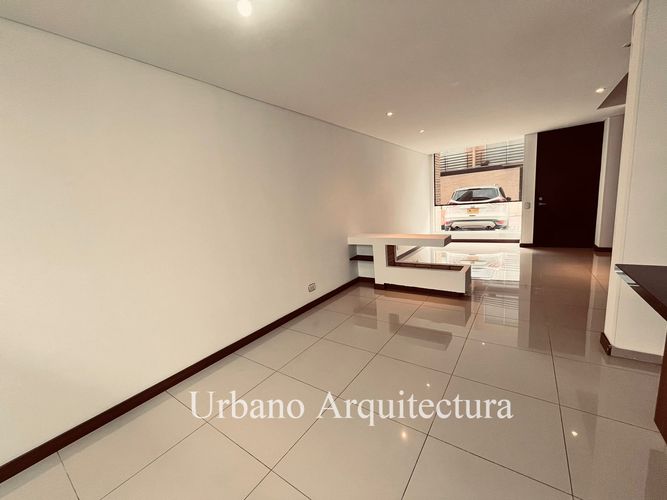 Casa en Arriendo en Canelon, Cajicá - Miniatura 4