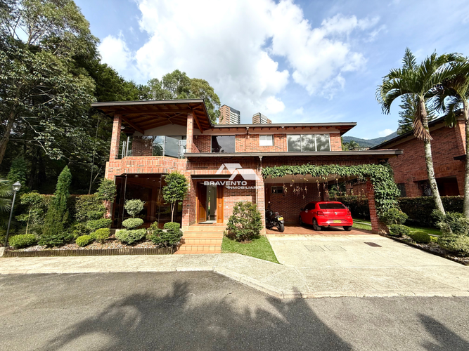Casa en Arriendo en El Poblado, Medellín - Imagen 1