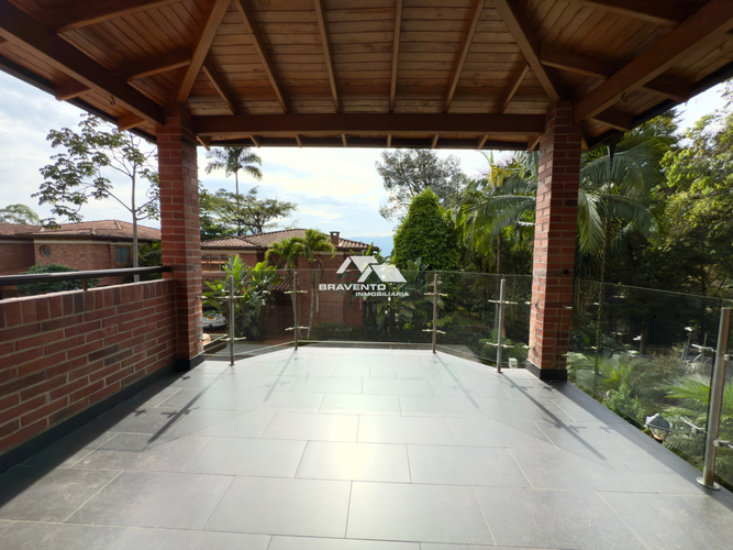 Casa en Arriendo en El Poblado, Medellín - Miniatura 10