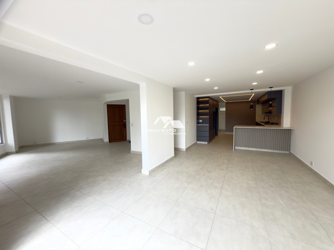 Casa en Arriendo en El Poblado, Medellín - Miniatura 4