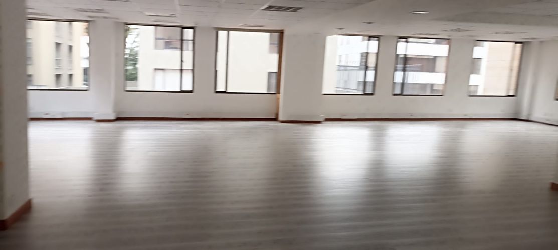 Oficina en Arriendo en Chico norte, Bogotá - Miniatura 5