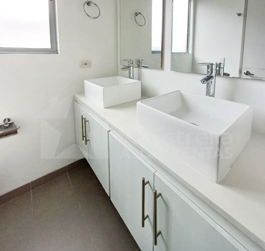 Apartamento en  Arriendo en El Poblado, Medellín - Miniatura 7