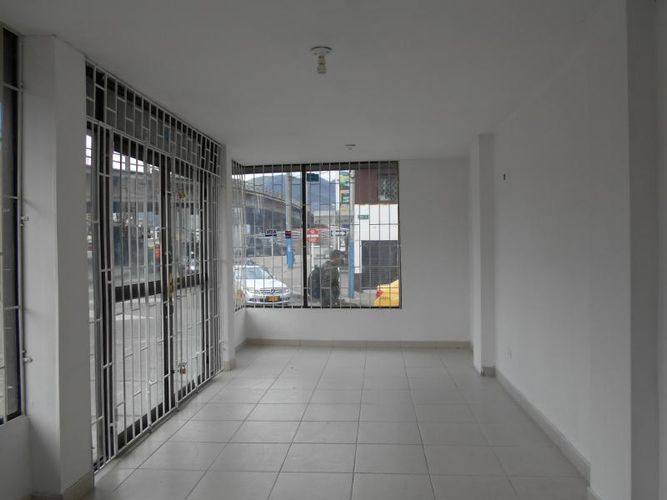 Edificio en Arriendo en 12 de Octubre, Bogotá - Miniatura 4