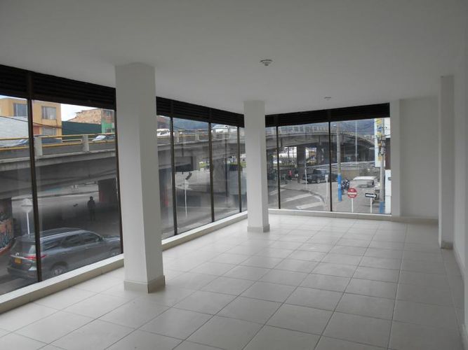 Edificio en Arriendo en 12 de Octubre, Bogotá - Miniatura 11