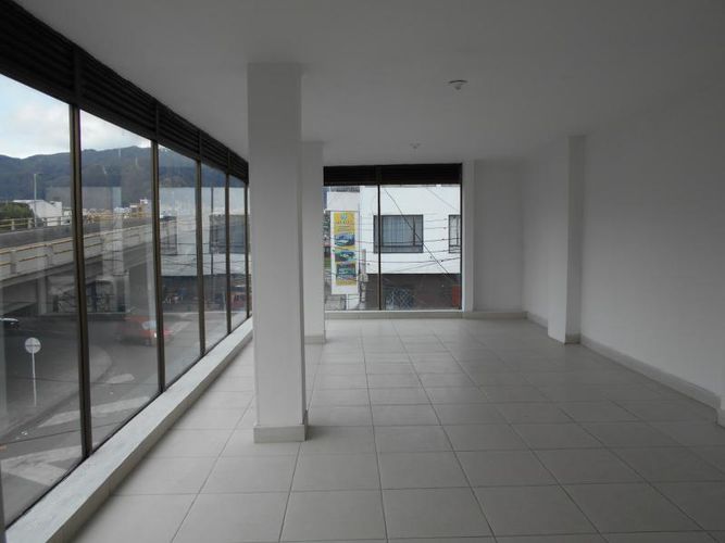 Edificio en Arriendo en 12 de Octubre, Bogotá - Miniatura 16