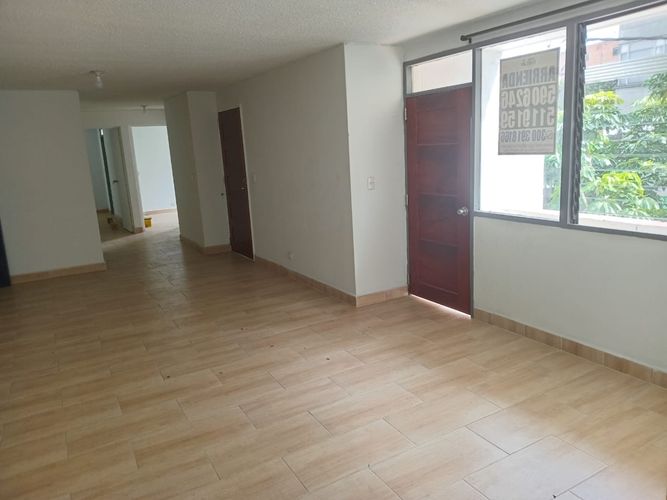 Apartamento en Arriendo en San benito, Medellín - Imagen 1