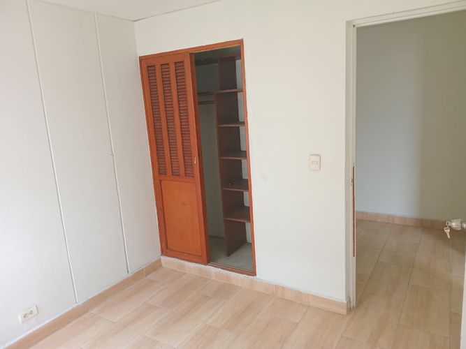 Apartamento en Arriendo en San benito, Medellín - Miniatura 4