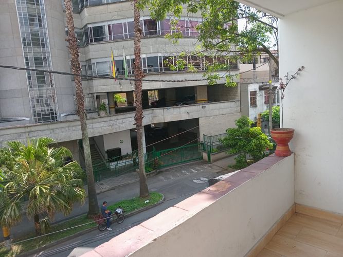 Apartamento en Arriendo en San benito, Medellín - Miniatura 9