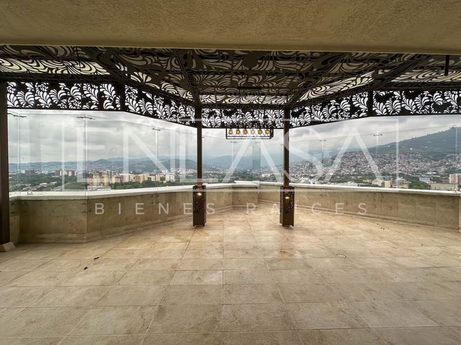 Apartamento en Venta en Los cambulos, Cali - Miniatura 3