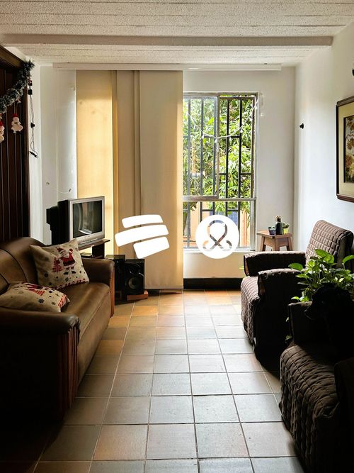 Apartamento en  Venta en Boston, Medellín - Miniatura 2