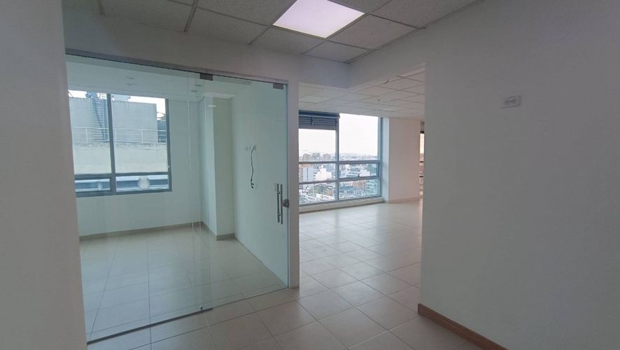Oficina en Arriendo en Chico norte, Bogotá - Miniatura 2